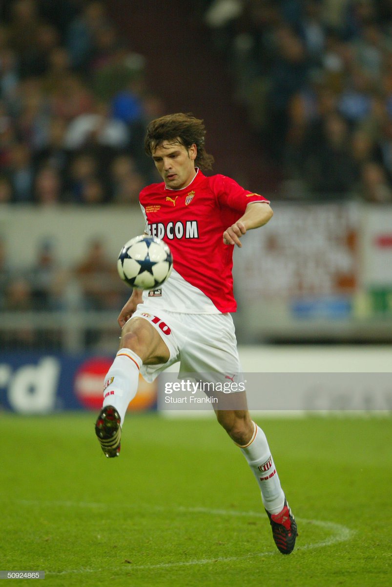 MunegOc's tweet photo. 15 ans déjà @AS_Monaco #ASMFCP @ChampionsLeague #INFERNIS #ULTRASMONACO #MONACO #FINALE #26052004 https://t.co/Dby4uXQyEi