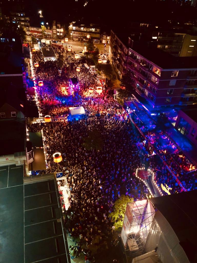 Wat een top avond, dankjewel #tilburg vanmiddag vanaf 14.30 uur zijn we weer. Met een mooi programma festivalvanhetlevenslied.nl/programma/#zon… <a href="/Piusplein/">Piusplein Tilburg</a> @paleisring <a href="/TickettoTilburg/">Ticket to Tilburg</a>