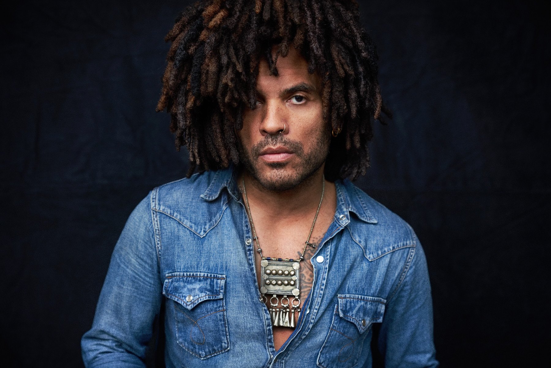 Happy Birthday to singer songwriter Lenny Kravitz, born on this day in New York City in 1964.    