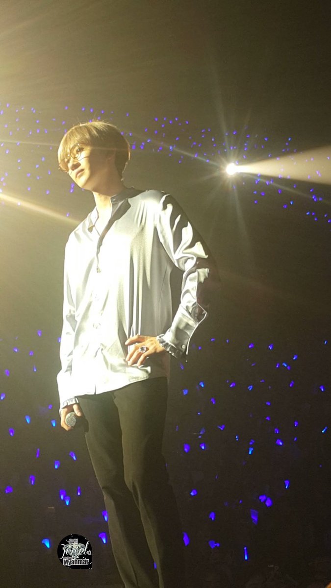 JewelsMyanmar's tweet photo. 180128 #SS7BKK
#Eunhyuk #leehyukjae #은혁 #이혁재
He was touched by Thai ELF's fan project and teared up. Then he smiled. 👇 https://t.co/4PXFPwd51c