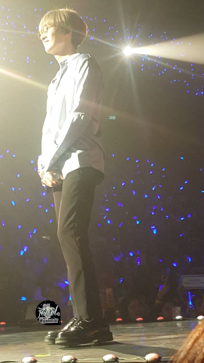 JewelsMyanmar's tweet photo. 180128 #SS7BKK
#Eunhyuk #leehyukjae #은혁 #이혁재
He was touched by Thai ELF's fan project and teared up. Then he smiled. 👇 https://t.co/4PXFPwd51c