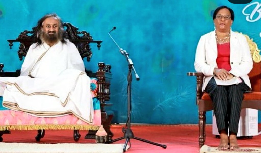 Gurudev's tweet photo. Over 50,000 people from 106 countries joined the Voice of Africa event via webcast on Africa Day yesterday. People from all walks of life - from prison inmates to patients in hospitals, housewives, working professionals, students - all joined to meditate for peace in Africa. https://t.co/SAipcFSZTK