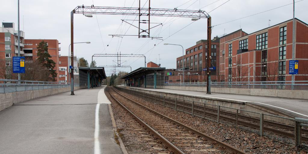 gonow_fi's tweet photo. Löydät yhden pysäköintipaikoistamme Pohjois-Haagan aseman välittömästä läheisyydestä Tinatieltä. 

Aseman lisäksi löydät läheltä Lassilan alueen palvelut. #yhteiskäyttöauto

https://t.co/UwjG4WBuVo https://t.co/26SGu1yTsX