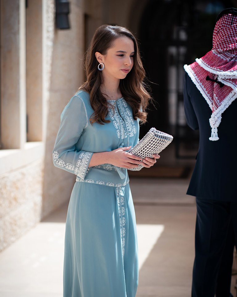 JrtvMedia's tweet photo. #ولي_العهد سمو الأمير الحسين وسمو الأمير هاشم وسمو الأميرة سلمى خلال احتفال بمناسبة عيد استقلال المملكة الثالث والسبعين
#استقلال73 #الأردن #الأردني_أخبار #Independence73 #عيد_الاستقلال https://t.co/diNoqY9kID