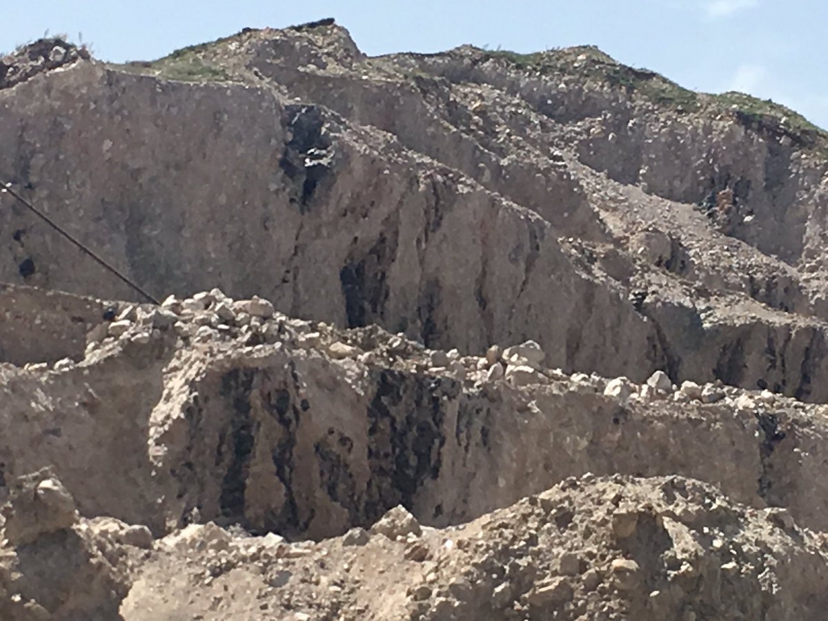 soulathealing's tweet photo. Obsidian. Today I’m going to the source for my obsidian. Scrambling in the Armenian mountains.
#obsidian #armenia #natural #nature https://t.co/97CBANvPHx