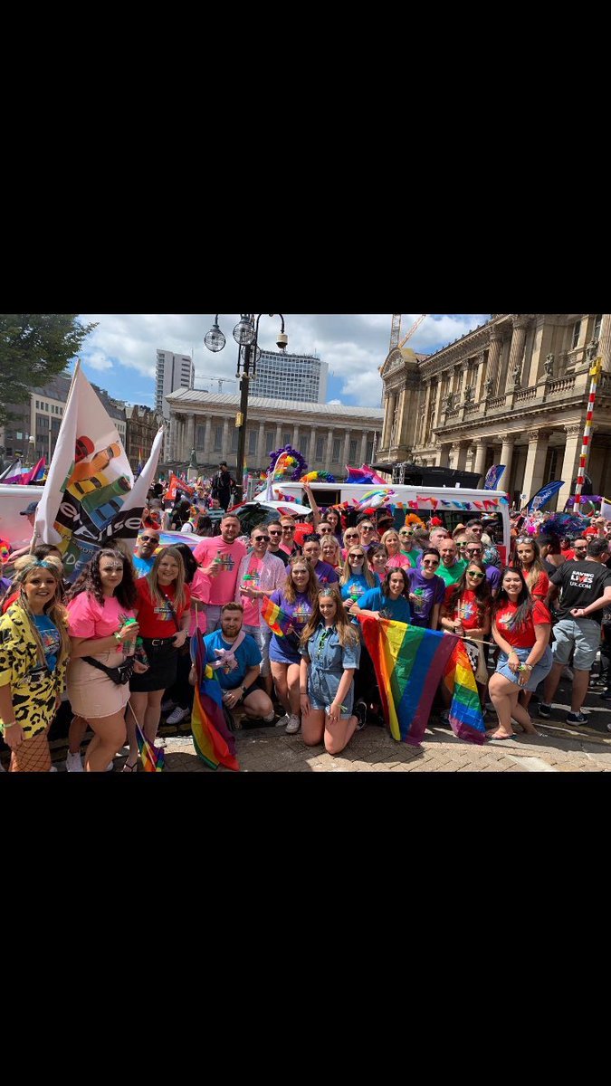 NicoleJErac's tweet photo. Great day celebrating Birmingham Pride with Enterprise 🙌🏻 #U2Diversity #U2DreamTeam #U2LGBT https://t.co/9xYIcYdUs6