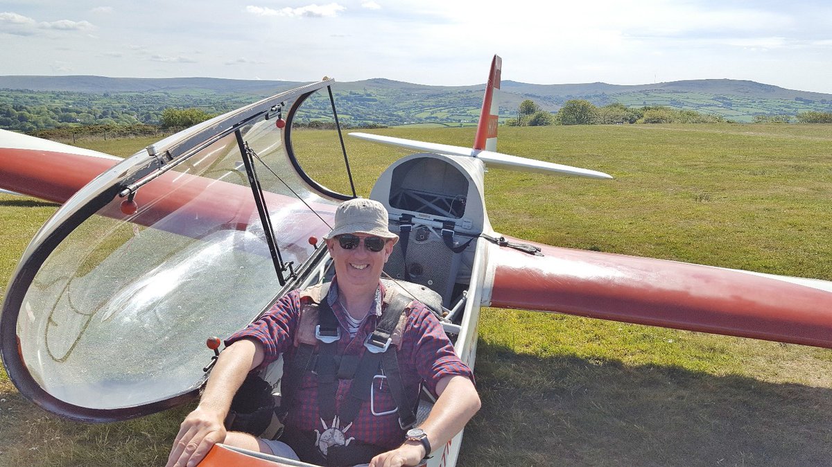 DartmoorGliding's tweet image. Wednesday's #Dartmoor #Gliding Club News. dartmoorgliding.blogspot.com/2019/05/dartmo…