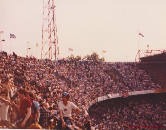 Awaydays23's tweet photo. ON THIS DAY 1982: Aston Villa in Rotterdam for the European Cup Final against Bayern Munich #AVFC #VILLA https://t.co/hJoTX91Srg