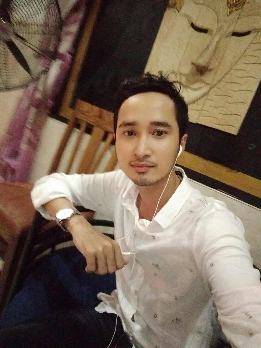 HearToch's tweet photo. អត់សង្សាបានស្ទាវ https://t.co/E1IECEVdEI