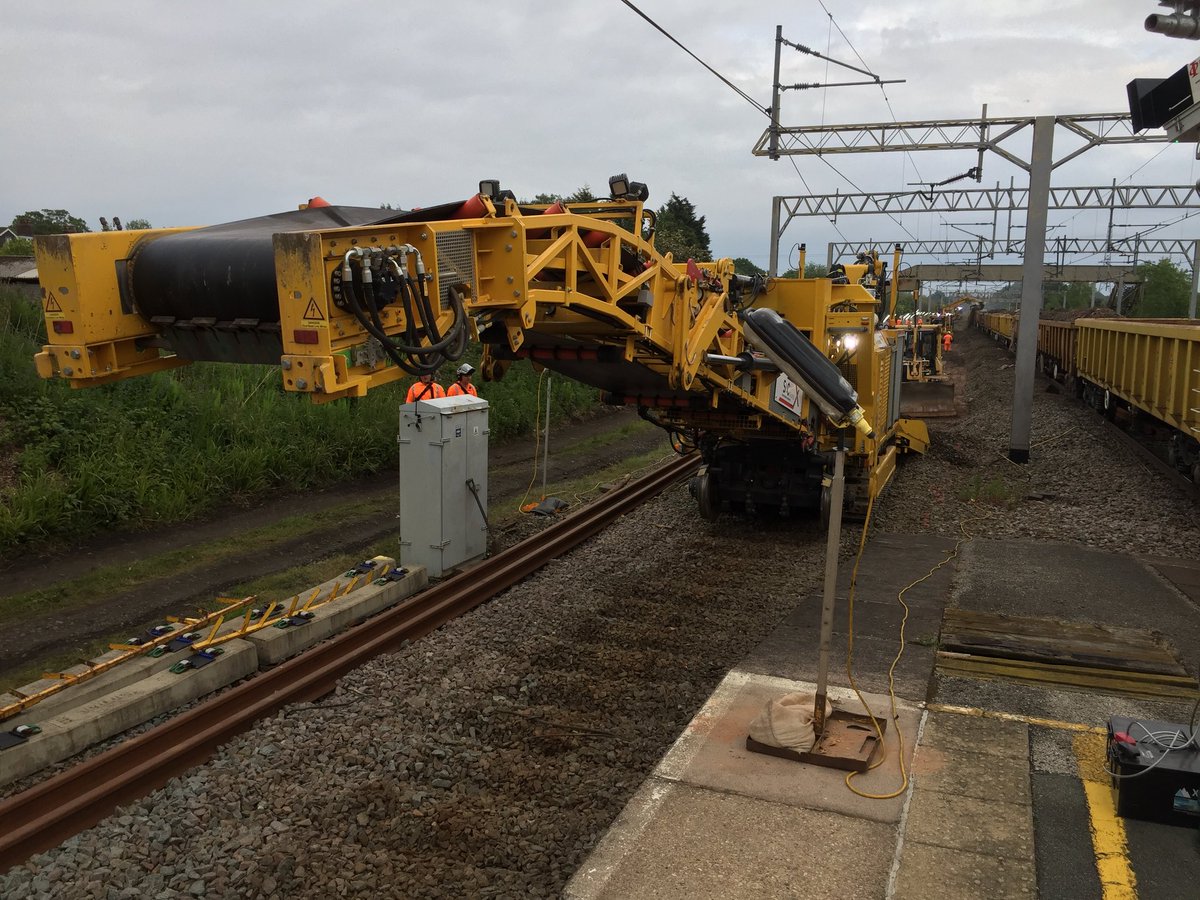 Manchester Piccadilly tweet media
