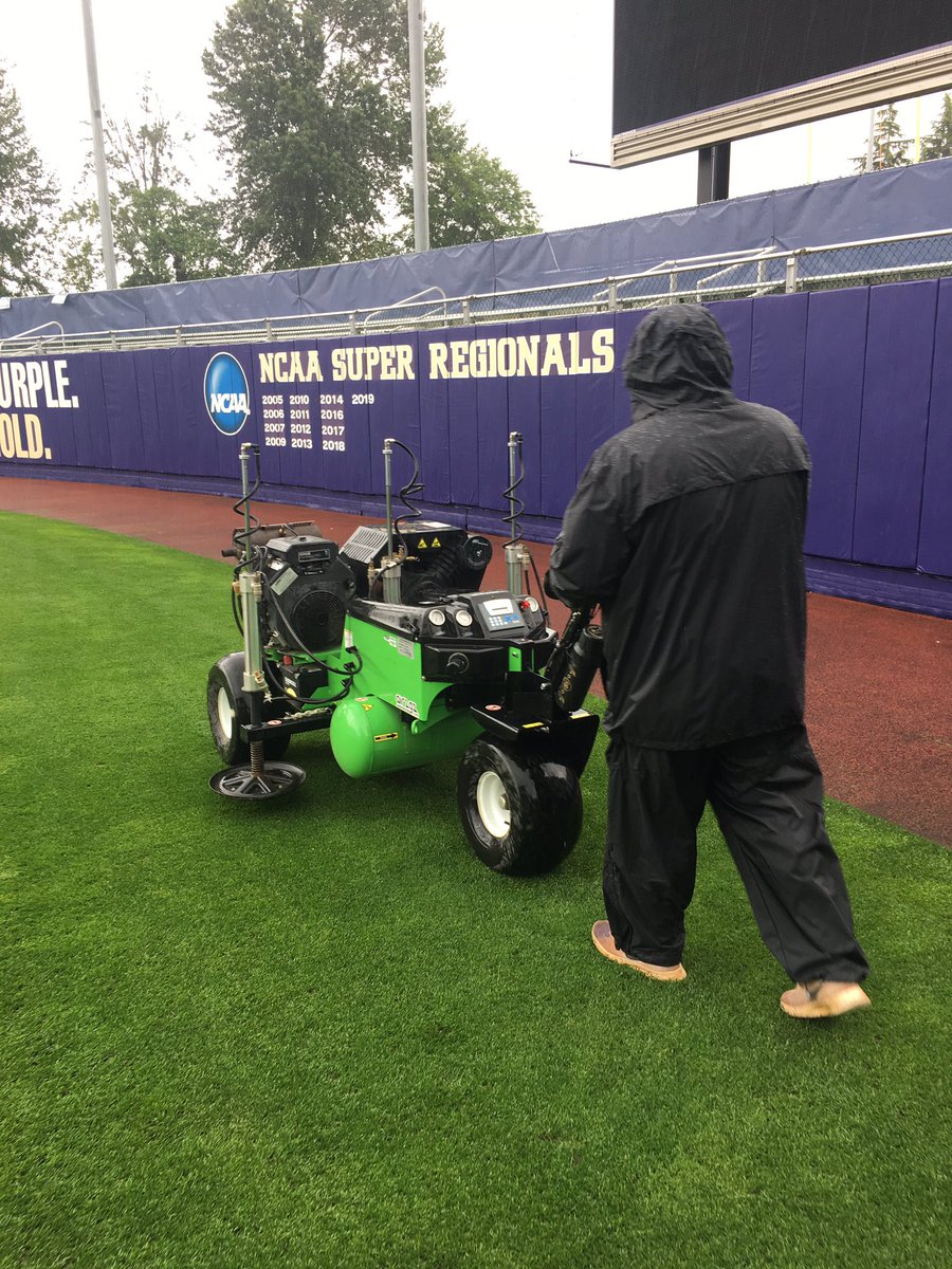 ChuckYoung13's tweet photo. So Proud of our Grounds Crew doing an amazing job this weekend keeping our @UWSoftball field in optimum playing condition. Love going to work with these guys every day. Happy for some down time as our team is off to #OKC and the @NCAAsoftball College World Series https://t.co/lJtPKB7IOY