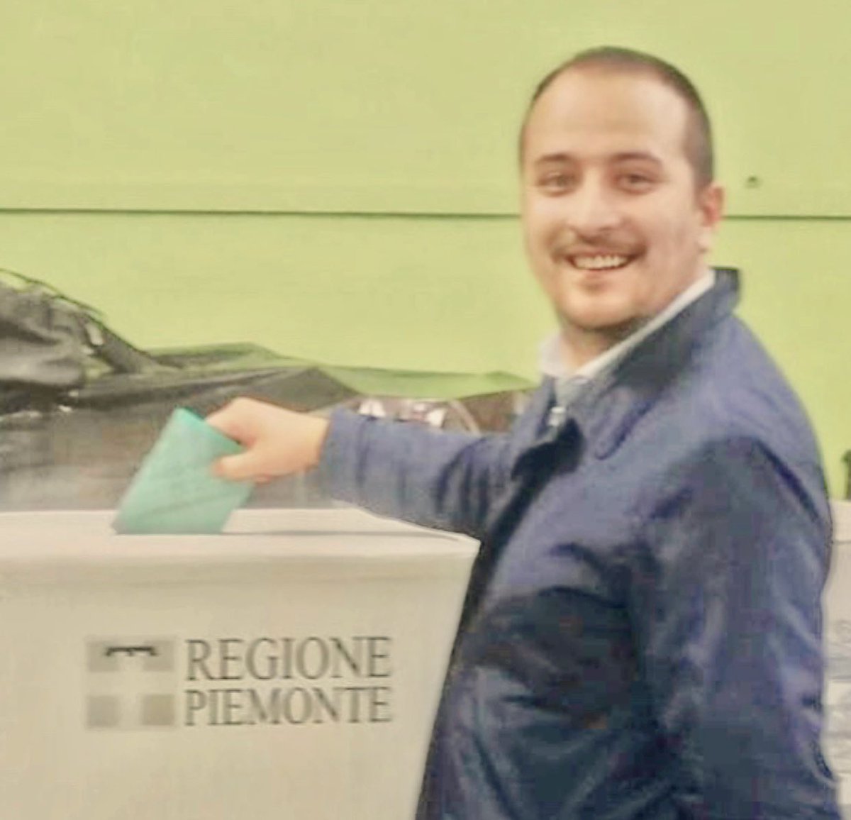 📣 Buona domenica e buon voto a tutti 🗳🖊
#SchedaVerde #CrociaLega #ScriviCerutti #OggiVotoLEGA