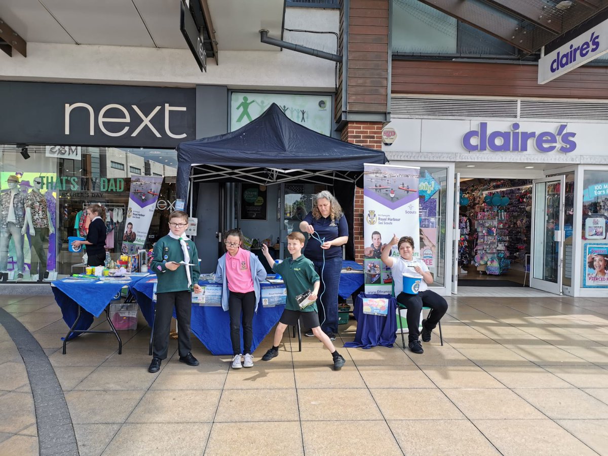 Ss6th's tweet photo. ⛵⚓Thank you to everyone who stopped to donate and say hello yesterday at our Westwood Cross Stand. We really appreciate your donation and time. #SeaScouts #SundayThoughts 👍 https://t.co/c4kA4QZiVk