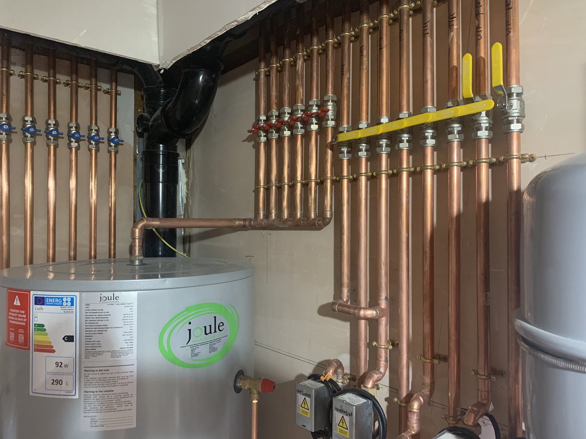MarkWoodings's tweet photo. @pbplumber love my job too mate 👍🏻 https://t.co/giCWIfNTMi