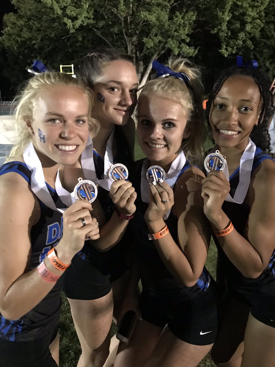 kchambers4n8's tweet photo. 3rd straight trip to the finals and 3rd place in the California State meet! Even had enough energy to carry me after. 💪🏾🐬🥉Much Respect Poly and Roosevelt that went 1-2.  ✊🏾 #CIFState #4x400 #danahillstrackandfield https://t.co/W7BrUYFtEf
