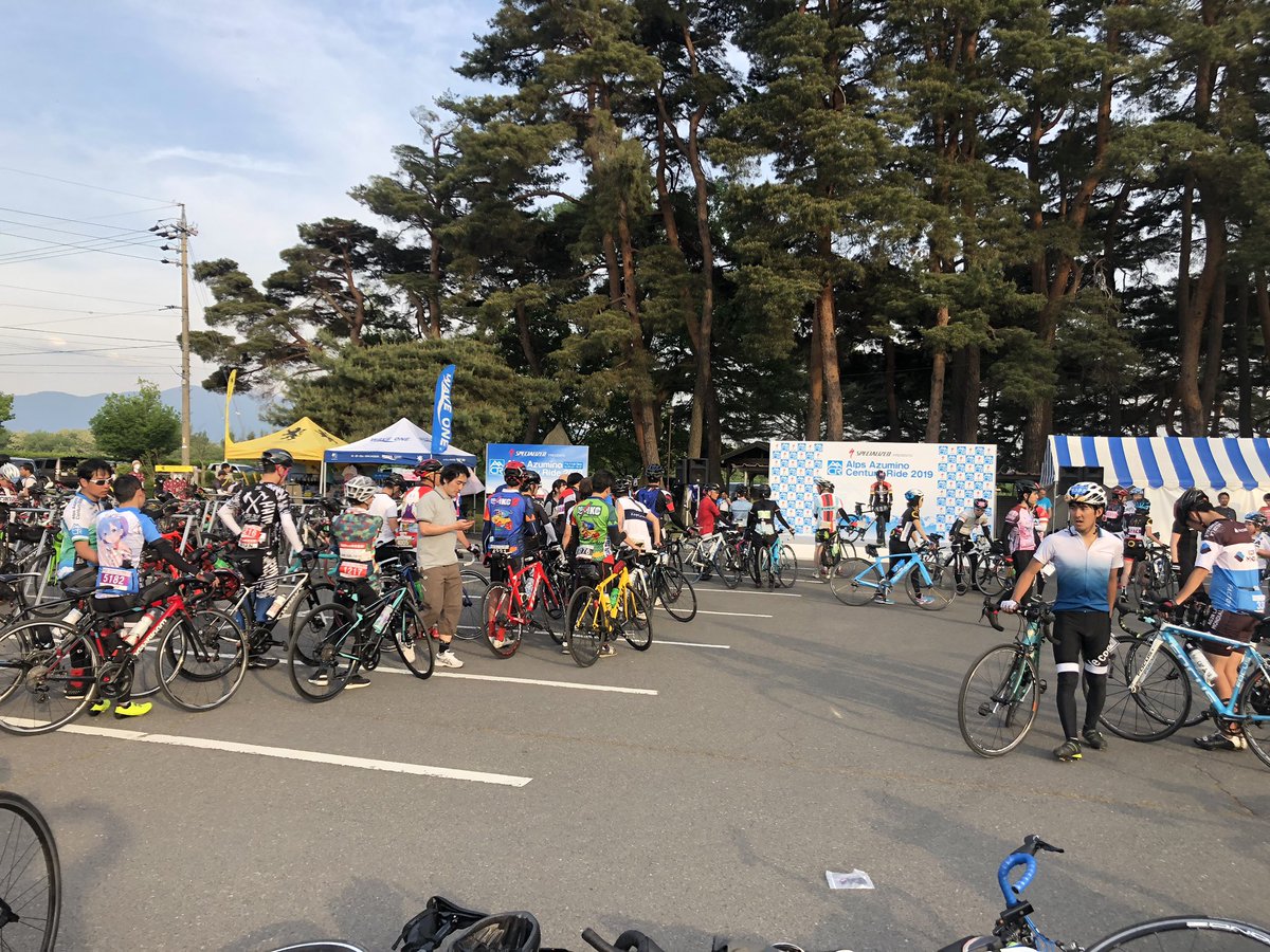 's tweet image. AACR
信号峠で15分オーバーしましたが
なんとかゴールしましたああああああああああ
お疲れ様でしたあああああああああ
#AACR #AACR2019 #安曇野アルプスセンチュリーライド