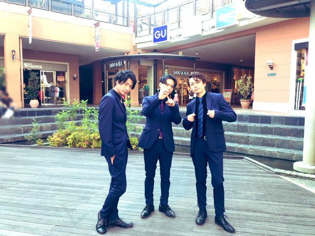 WITH_EZO's tweet photo. 本日のみのおキューズモールでのステージをご覧下さった皆様、誠にありがとうございました!
#SELL_OUT の皆様、 #CLOWNS_CROWN の皆様もありがとうございました😊
この後はMUSE BOXにてCC×EZOスペシャル企画イベントです😳✨
チケットはSOLD OUTという事で、来てくださる方は皆様お楽しみに🙈 https://t.co/DRP7rHwO1P