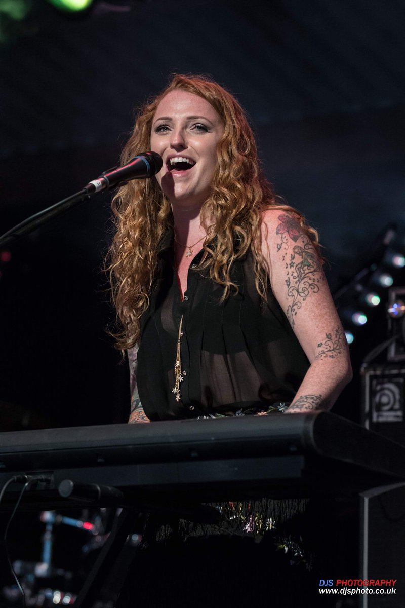 BuckleandBoots tweet picture