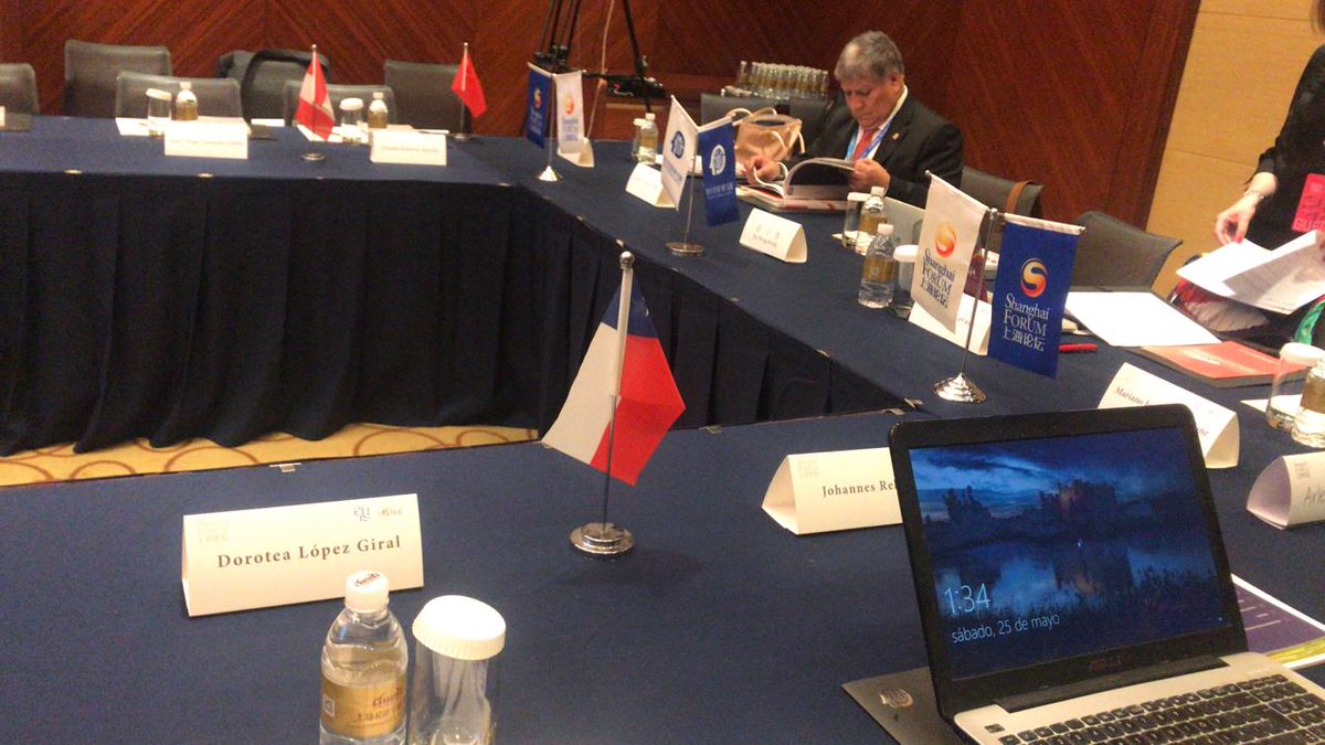 ieiuchile's tweet photo. Prof. Dorotea López, Directora del @ieiuchile participa en reuniones del Shanghai Forum y FLAUC en China. 

Con esto, el @ieiuchile refuerza el trabajo de acercamiento entre ambas regiones. 

Cc. @EnnioVivaldi @uchile @CruPacifico @RedChileChina @RedInvestChile @Hay_Mujeres https://t.co/Bgi36i4pld