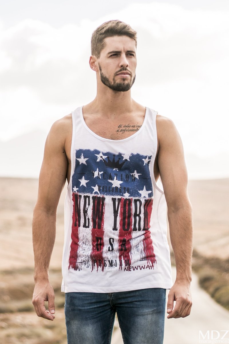MDZmanagement_'s tweet photo. Happy Birthday
Rubén T.
@MDZmanagement_
#male #mpdel #hunk #anerican #road #flag #americanflag #toptank #jeans #denim #canarias #canaryislands #beard #boy https://t.co/BiMEr7Tg4k
