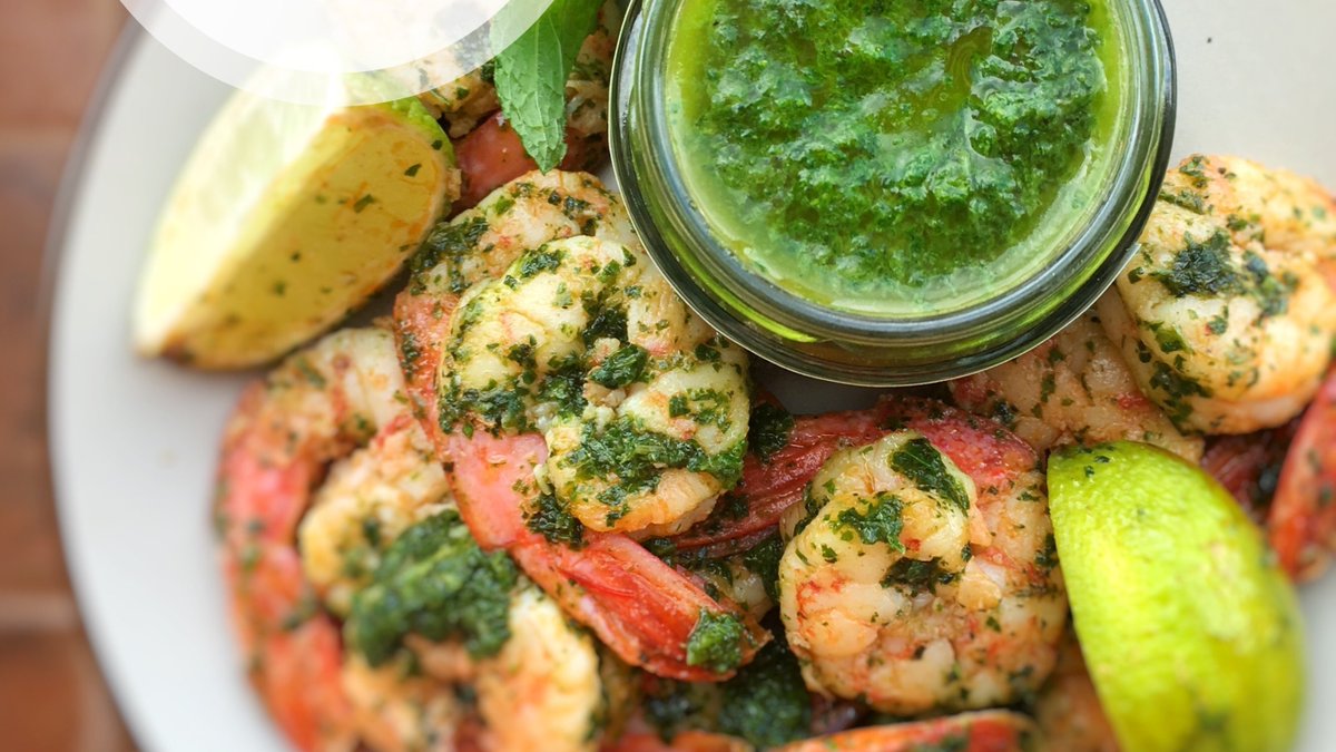 junedarville's tweet photo. Easy Chimichurri Shrimp 🥳❤️
Recipe: https://t.co/vS76DyCRMw
#belgianblogger #belgianfoodblogger #belgianfoodie #antwerpfoodie https://t.co/5bwTTQfQs0