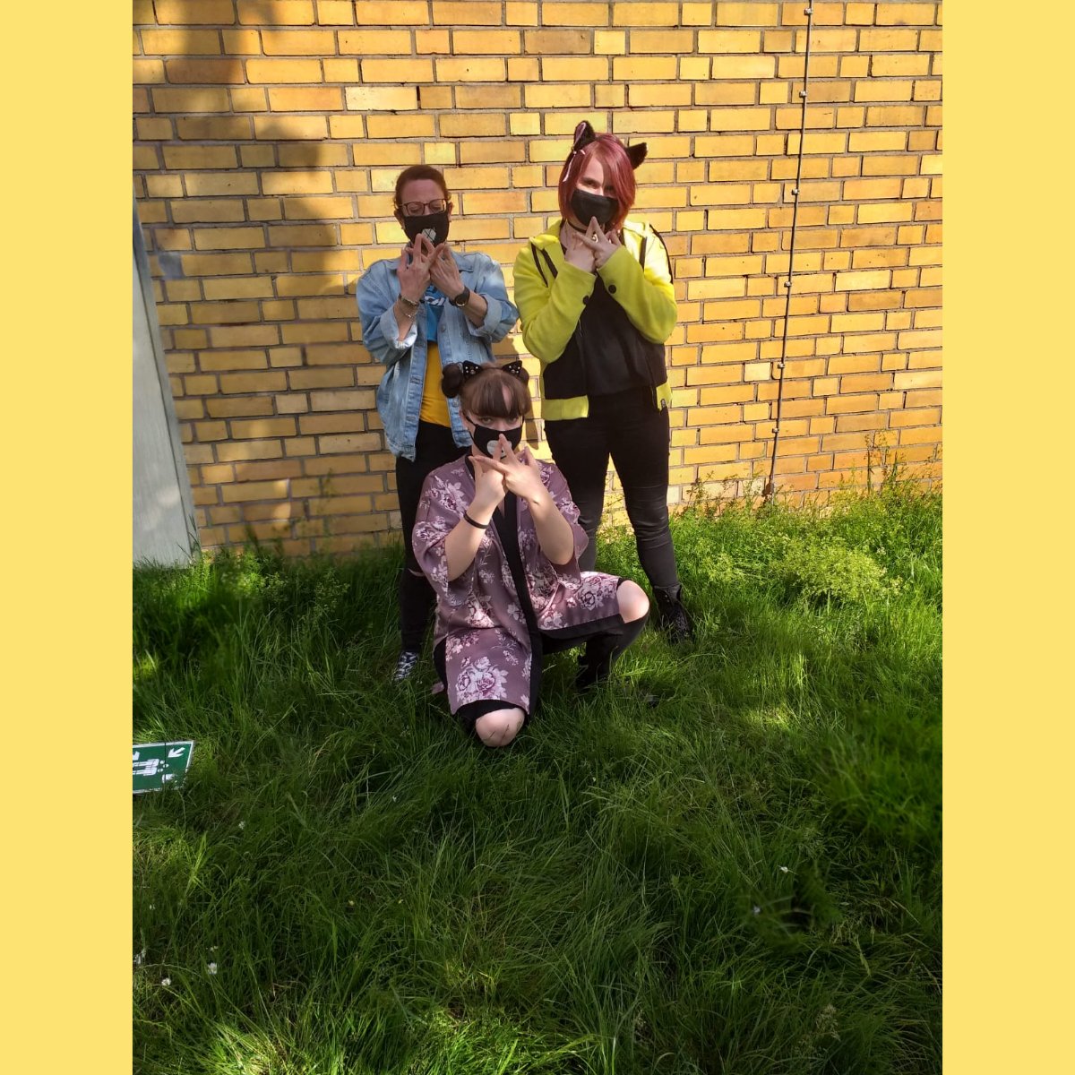 2k00kie4u's tweet photo. Japantag 2019
Three pretty crazy girls who once again started the #DangChallenge ⭐ on Japan Day ❤
Thank you girls ...love you
#GreatGuys #Grace #GraceSelcaDay #dang #TRIGGER #Amazing #LoveYou #ThankYou #missyou https://t.co/L1X5qnESr0