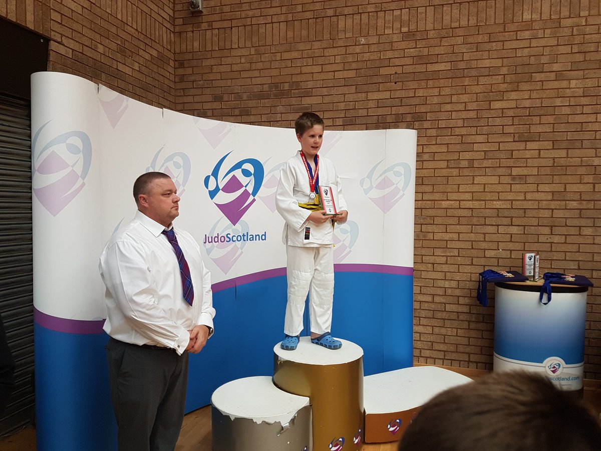 Congratulations to Alasdair Andrew who won Gold at the Scottish at the weekend. @Garrowhillps #ambition