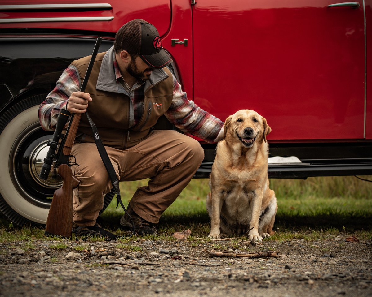 TCArmsCo's tweet photo. What is your favorite hunting breed? #TCarms #G2Contender #huntingdog #huntingbreed #bestfriend https://t.co/aG74wTU78E