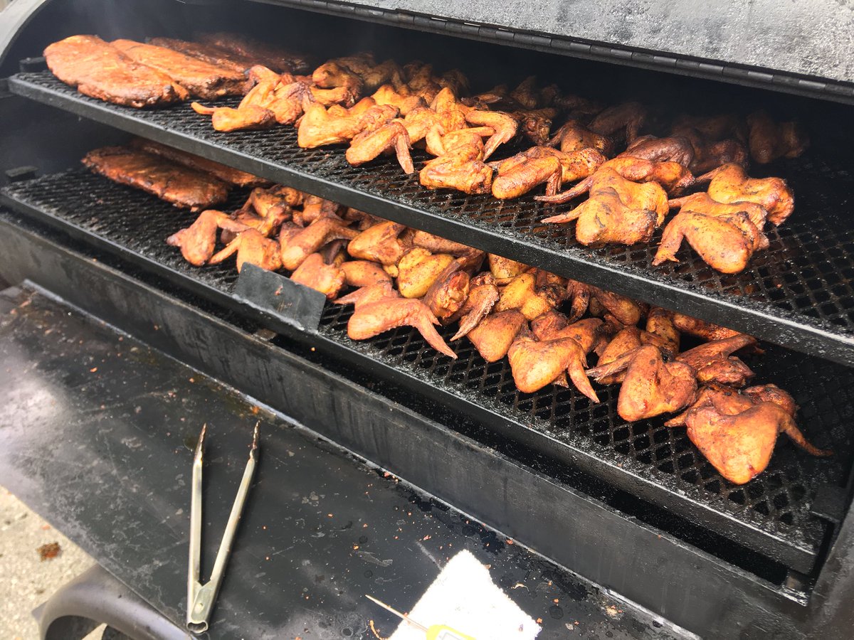 Kenny_Kangaroo's tweet photo. Today marks the start of the Ribs &amp; Blues Festival! Find @RogueBbqPgh and other vendors around the park, and musical performances beginning at 4:00. Plus, Season Passholders can Bring a Buddy for only $16!

Full activities: https://t.co/QKSIGEeQRY https://t.co/qGKcepSD6f