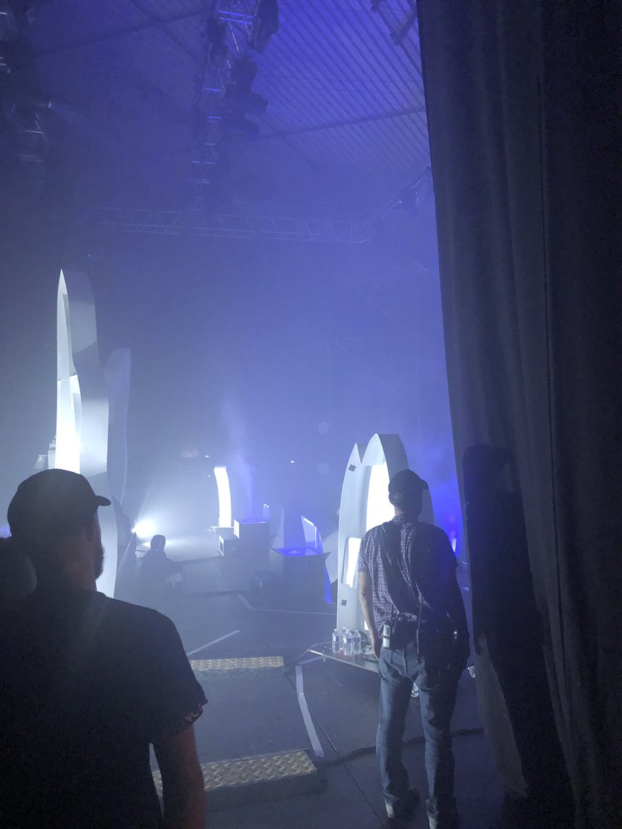 Luc_Boisnard's tweet photo. Encore une très grosse soirée hier aux trois éléphants de Laval, entre rap et bac stage. Merci infiniment, du son du son et une très grosse ambiance https://t.co/Cappu8lyfJ