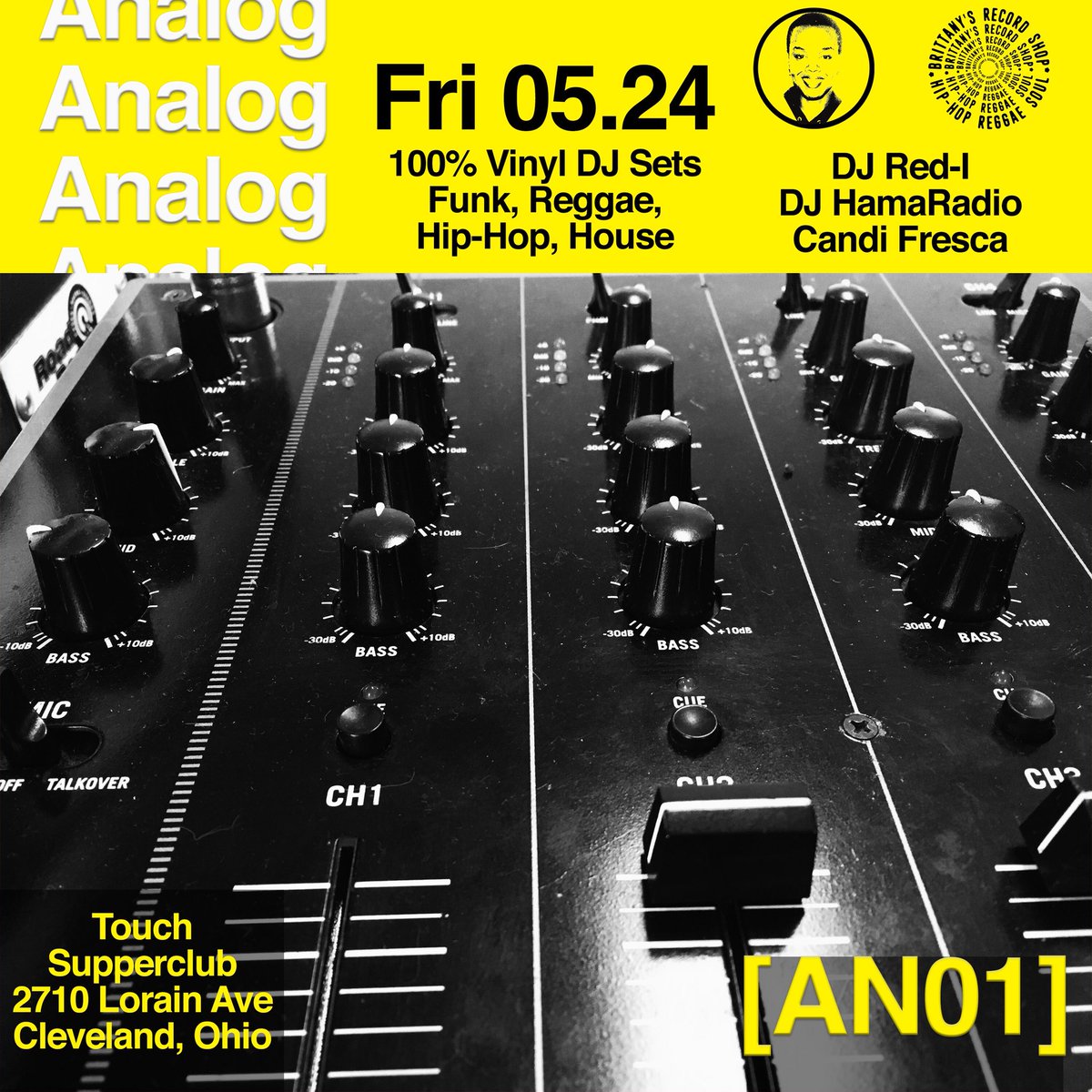 djredibeats's tweet photo. S/o to everyone who came to @touchsupperclub and partied with us at #AnalogCLE. S/o to @djhamaradiowcsb89.3 and @candifresca for sharing the decks with me. Keep an eye out for the next one. Details coming soon. 📸 @mannywallace #spinvinyl #deepcrates #vinylonlydj #funkygoodtime https://t.co/dxkl9bKtnV