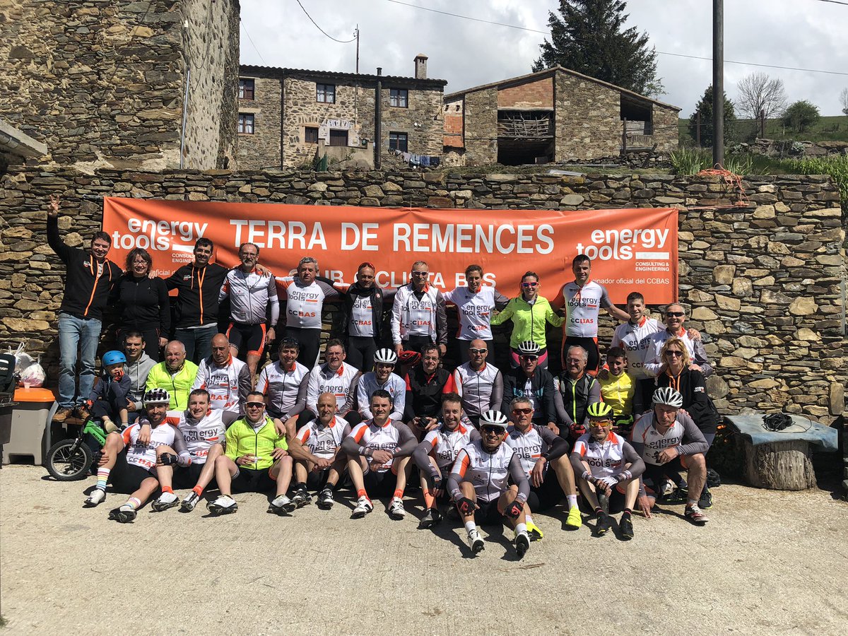 Energy_Tools's tweet photo. Feliços de celebrar la 4rta edició de l’esmorzar a Fabert amb el Club amb més energia del món #ccbas @terraderemences @ajuntamentbas @Ciclismoafondo_  @clusterEE https://t.co/Ta4xsca927