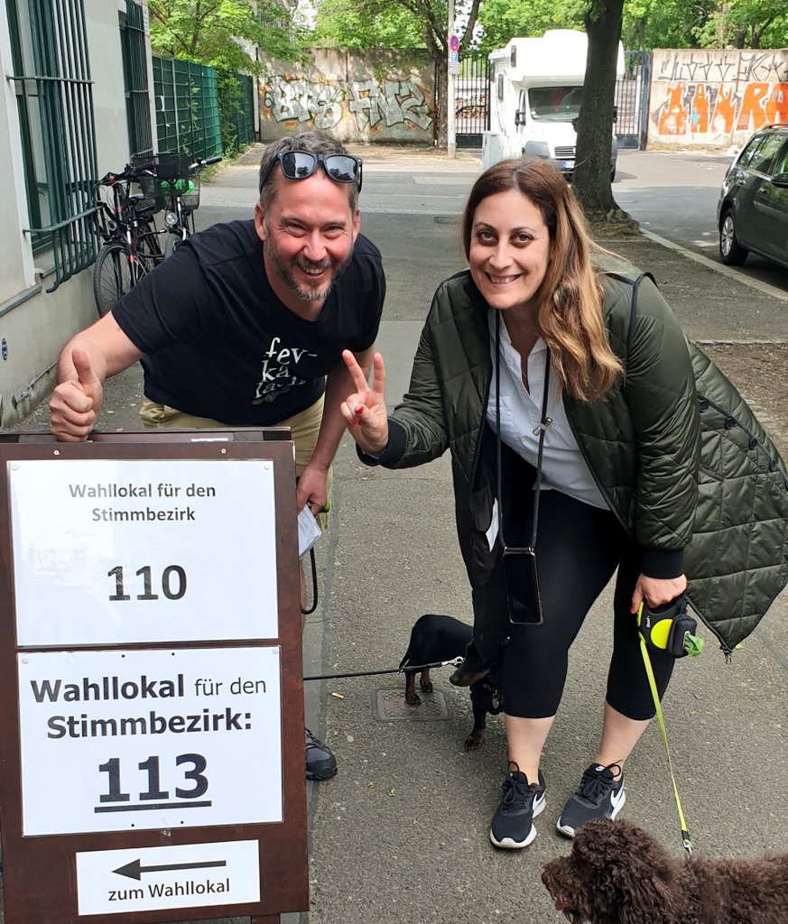 huettemann's tweet photo. What an honour👍 I took my neighbour from 🇮🇱 to her first election in Germany #EUelections2019 #firsttimevoter #makeEuropeYourope #ThisTimeImVoting

Btw what a long choice! #Democracy https://t.co/4ullX8YWyp