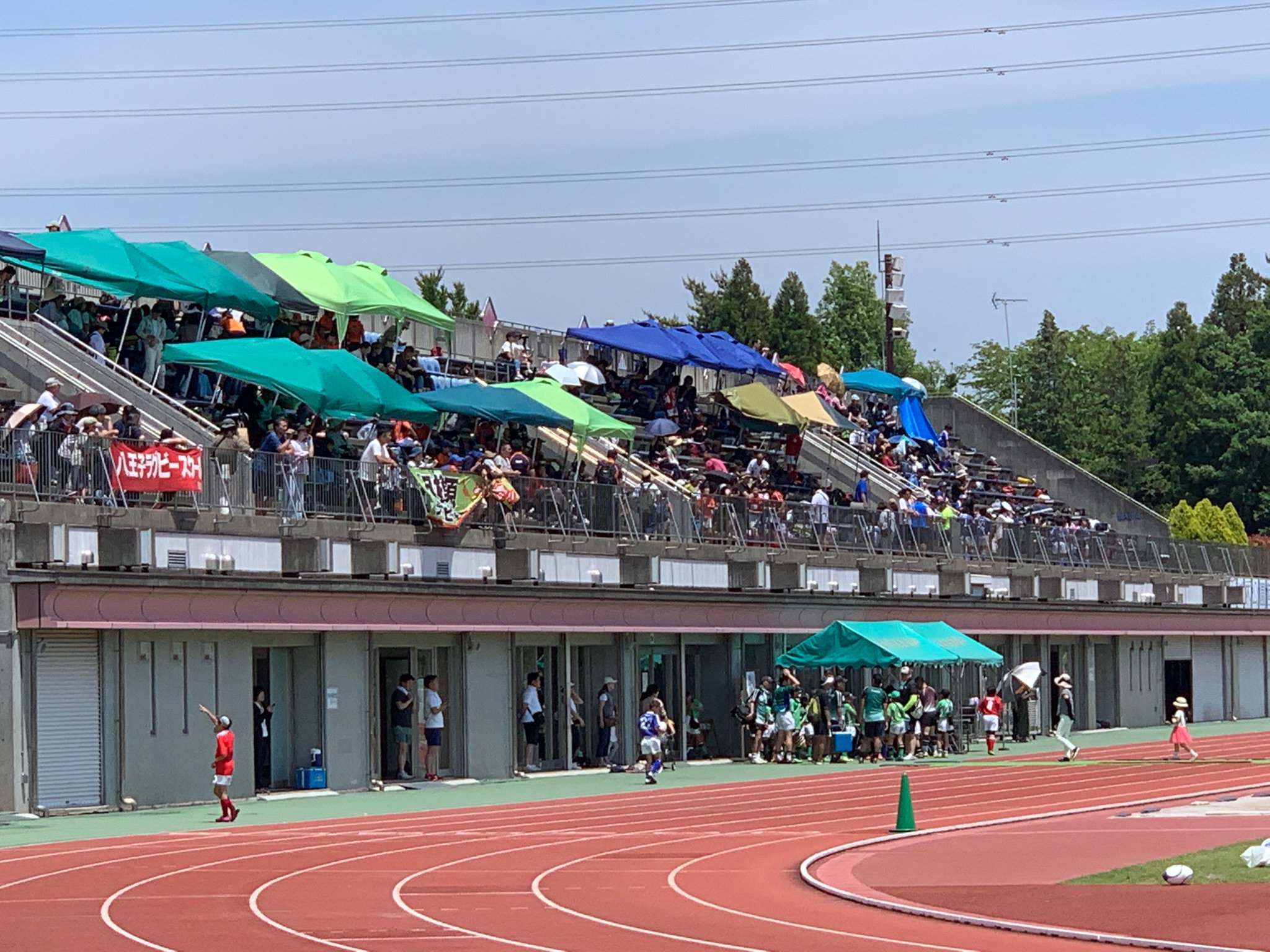 光影on Twitter 彷徨紀令和元年 19年 5月26日上柚木公園の陸上競技場では 炎天下 サッカーの試合が行われていました 八王子 上柚木公園陸上競技場