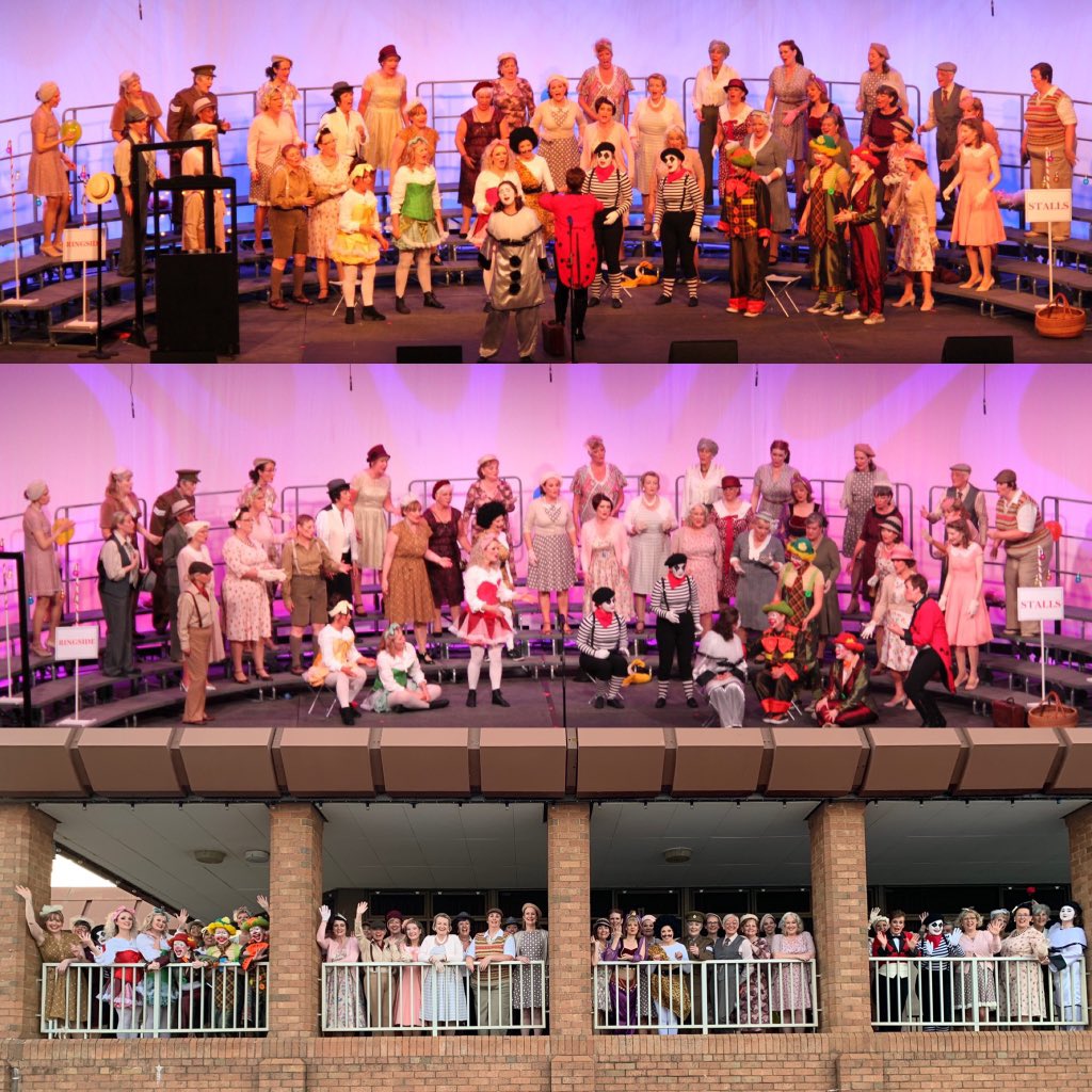 CheshireChord's tweet image. Last night we were honoured to represent @singlabbs at the 45th @singbabs convention.We love our circus package! 🎪 🤡💃🤸🏼‍♂️
Well done to everyone that crossed the stage this weekend &amp;amp; good luck to everyone competing today. 🎶💈😊
 #singbabs19 #LABBS #circuscamebacktotown #CCCbabs