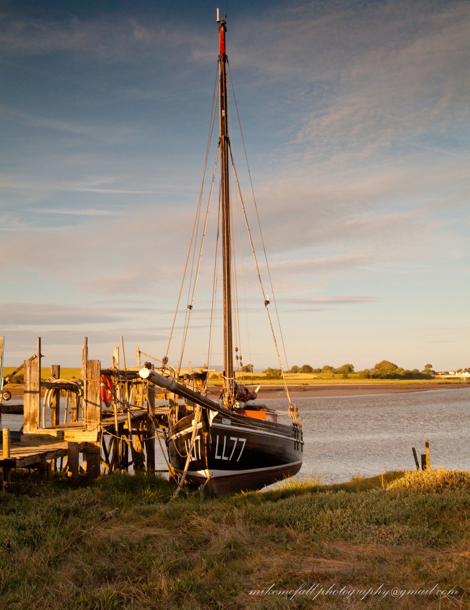 MikeMcFall8073's tweet photo. #FyldeCoast #Fylde #Skipol #skipolcreek #boat @PicBallot @visitfyldecoast @ThePhotoHour @PicBallot @visitBlackpool @VisitLancashire #Blackpool #Lancashire #northwestuk @Northwe10991092 #Clevelys @cleveleysnews @visitCleveleys #thornton boat Skipol Creek https://t.co/9DOyHnYjzS