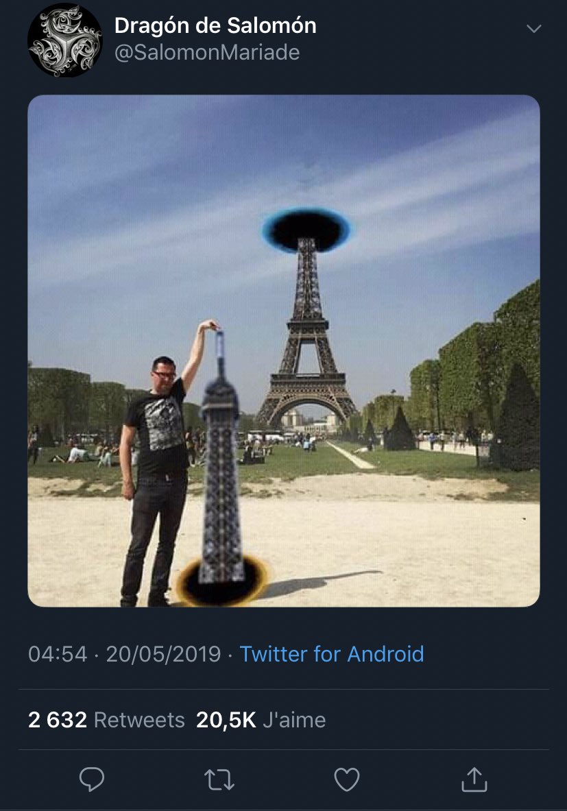 TopDesTwittos's tweet photo. Pendant ce temps sur Twitter https://t.co/QM5c8O6EB0