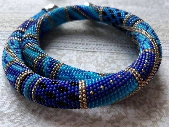 Blue bead crochet necklace etsy.com/shop/OhMySewin… #etsy #etsyshop #etsyseller #etsystore #blue #etsystyle #smallbusiness #craft #art #etsyworld #etsygifts #etsylovers #crochet #beadcrochet #beadednecklace #instadaily #wearableart #beadedjewelry #jewelrydesigner #summerstyle