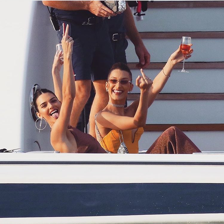 parisianchIoe's tweet photo. manifesting this into my life please and thank you https://t.co/VisiR7uiGs