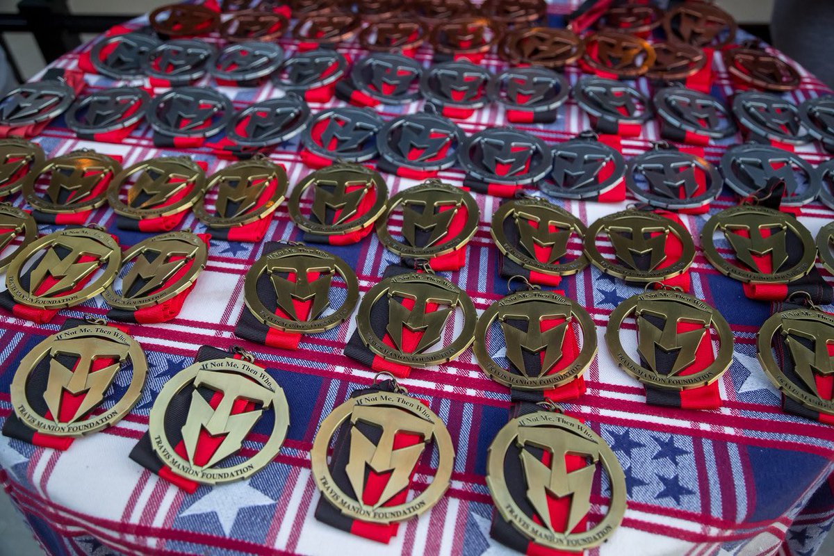 Rise and shine! Don’t forget the early bird discount ends next Friday night. 

The early bird registration code EARLYBIRD2019 will be live through 5/31 at 11:59 PM and reduces full price registration types by 10%. 

Come Run With Us!! 🇺🇸
#IfNotMeThenWho

travismanion.org/community-enga…