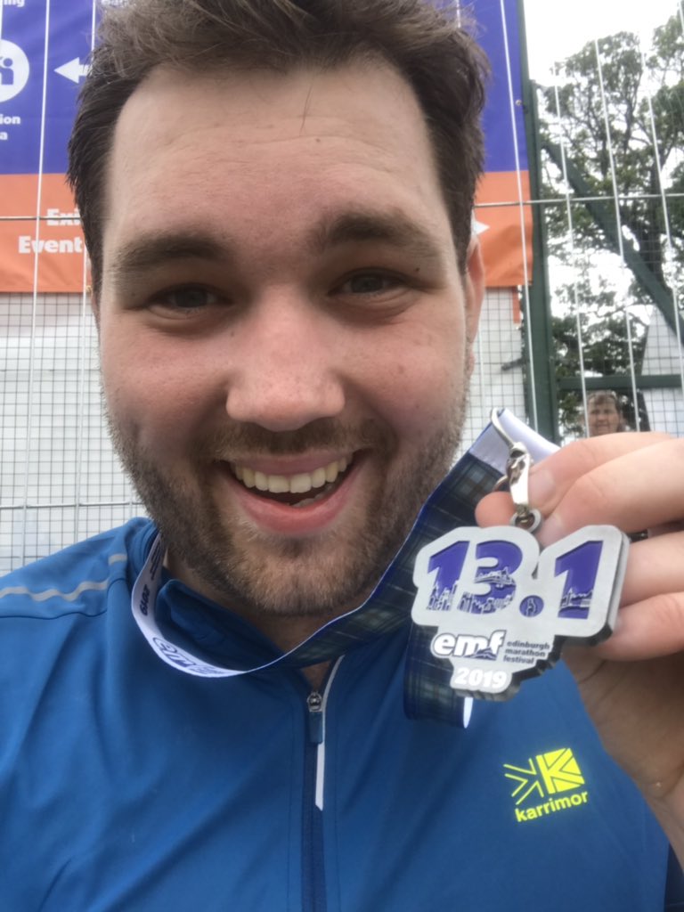 I finished the #edinburghhalfmarathon in 2 hours, 51 minutes and 30 seconds 😁🏃‍♂️