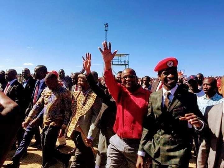WaysDon's tweet photo. Thank you Zimbabwe 🇿🇼
For the love u showered my mentor. l listened to the  wonderful speech 
Full of sense,  my  generation president we are  so proud of you. 
God bless u Mr. President Bobi Wine 🙏 🙏 🙏 
#Peoplepower_ourpower #AfricaUnited https://t.co/NWKGjtgTg8