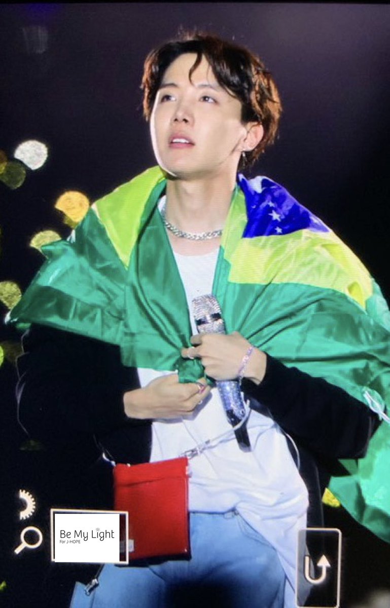 whyjiminkook's tweet photo. sinceramente não parece que a horas atrás eu estava gritando por eles, chorando, cantando, me esbaldando... eu amo vocês demais obrigada por me proporcionarem o gostinho da felicidade extrema, vocês são a metade que faltava em mim ♥️

#BTSinBrazil #BTSinAllianzParque @BTS_twt https://t.co/ZWBej2ieiR