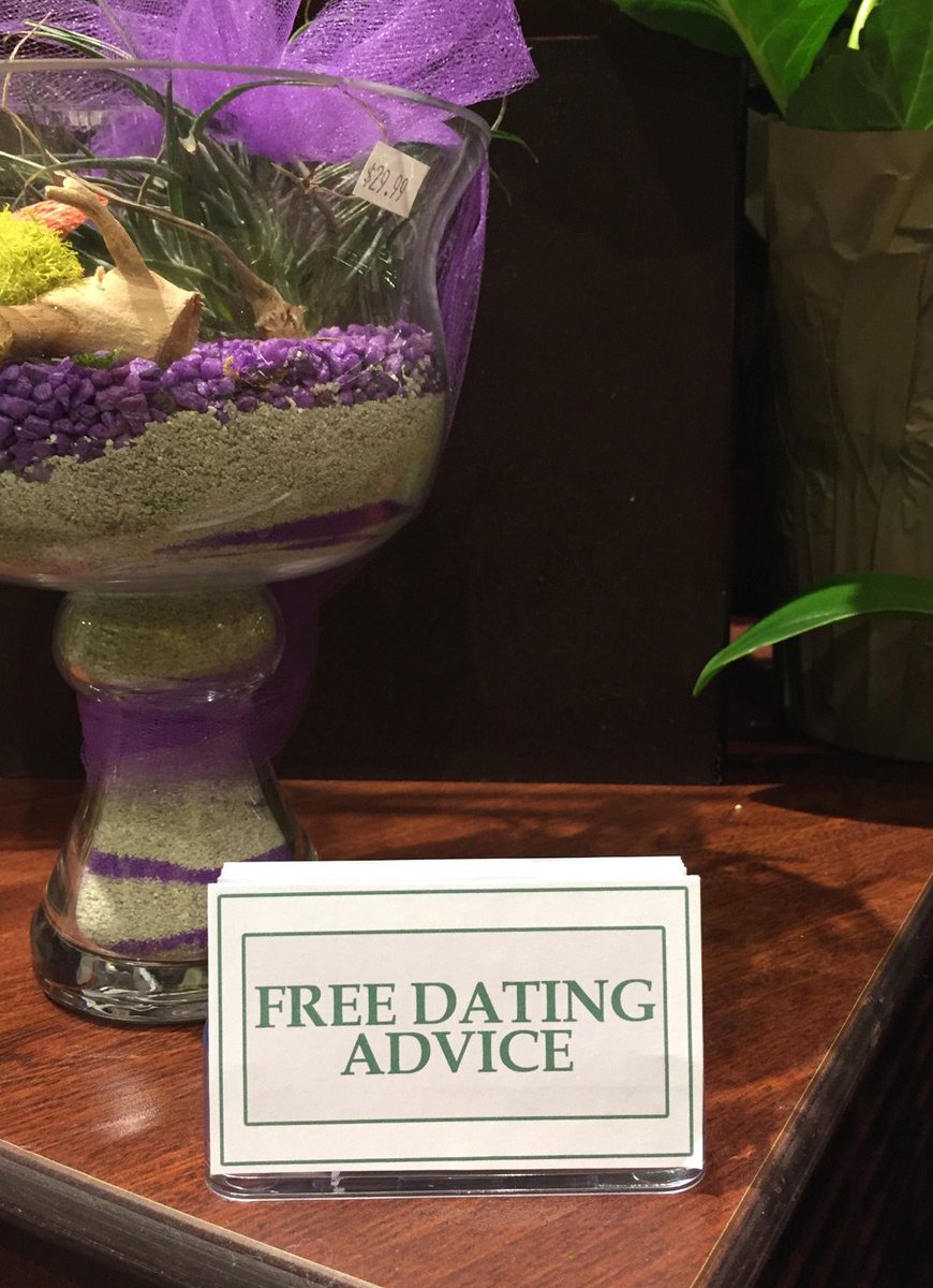 HumorousFeed's tweet image. "I left some free dating advice in the floral department of a grocery #store" #funny #humor #lol