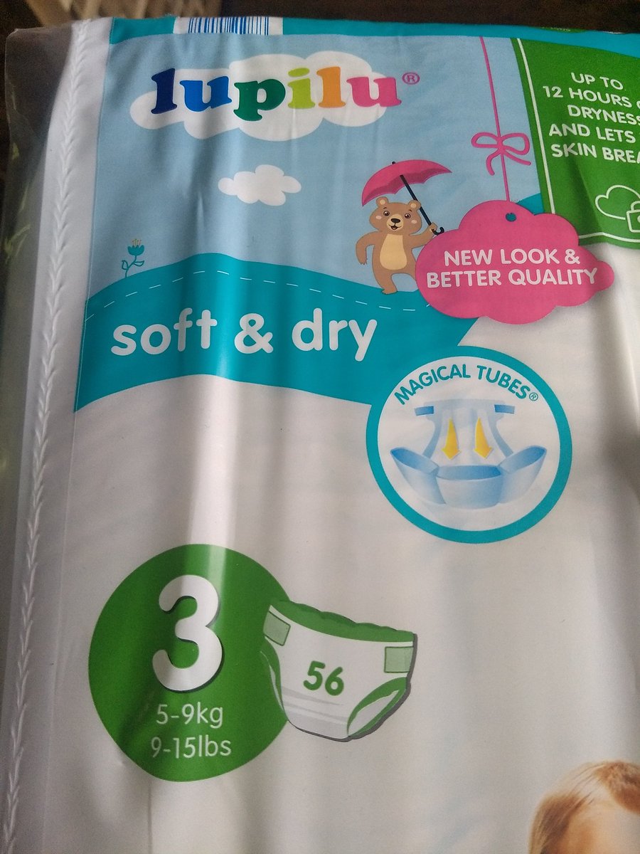 lucycol44's tweet photo. @LidlGB Umm... think you've got your conversions wrong on lupilu nappies! 5kg = 11lbs and 9kg = 20lbs. So should be 5-9kg or 11-20lbs. https://t.co/dDP4c9EXr3