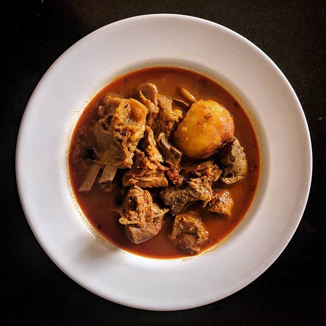Da_Pacific's tweet photo. Only know you love it when you're missing home... #Cooking Bengali #mutton #curry. Thank you @licious_foods for your awesome meat as always! #madewithlicious
.
.
.
#cookingram #cookingistherapy #bengalicuisine #luncheonmeat #sundaybrunch #culinarypleasurโฆ https://t.co/6tUKP3iNIP https://t.co/X4TxW7CJUT