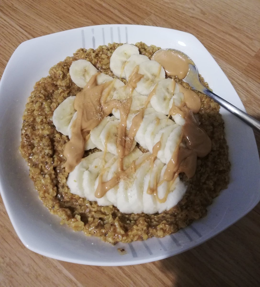 Healthy_vege's tweet photo. Właśnie sobie umylam i pokroilam kilogram truskawek 🍓 XD dla mnie to nie problem żeby zejść je na raz. Pochwalę się wam moim dzisiejszym śniadaniem bo wcześniej zapomniałam #fitmaj https://t.co/QcvstDjy7N