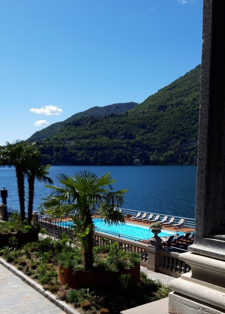 MO_LagodiComo's tweet photo. Relax by the pool and enjoy breathtaking views of the lake. https://t.co/ZU3xwS5ZoO #MOdreaming #MandarinOrientalLagodiComo https://t.co/lkpcLqiGLK