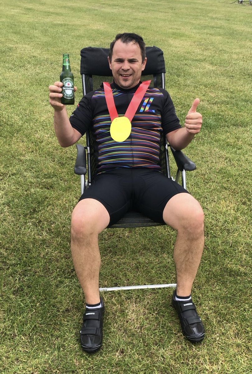 BarryDuijndam's tweet photo. Zo hij is volbracht ! @zevenvoor 7x20 km met totaal 2.170 hoogtemeters in 5:45 uur. #trots #opgevenisgeenoptie #7vL #wielrennen #bergendal #goededoel #kankeronderzoek #Radboudumc https://t.co/8jKIPZNhYb