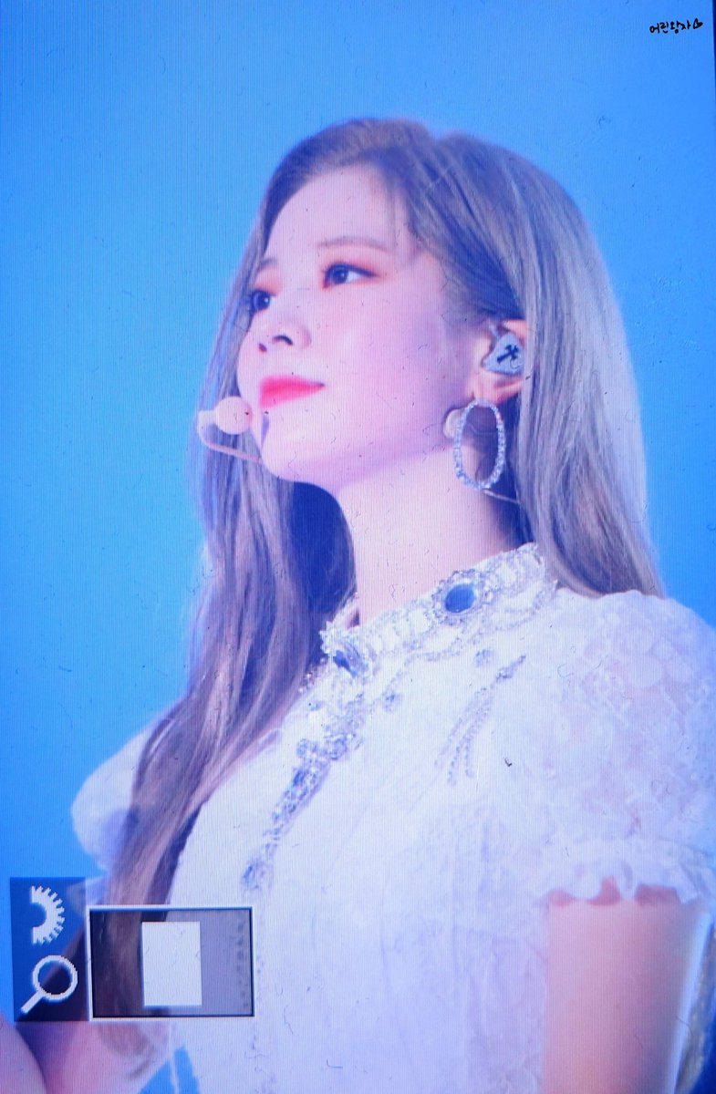 tofulike07's tweet photo. 190526 TWICELIGHTS 프리뷰

#트와이스 #TWICE 
#다현 #DAHYUN #ダヒョン 
#TWICELIGHTS https://t.co/dJTLxgArTr